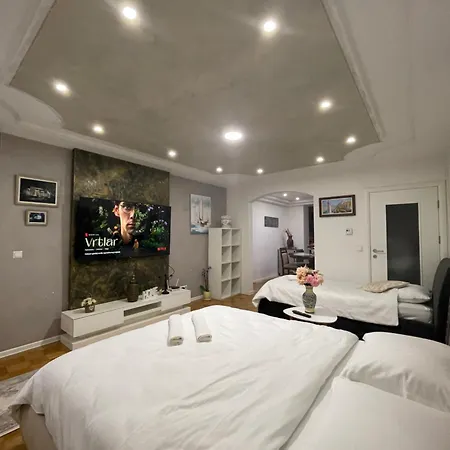 Apartmán Nlux - Free Parking